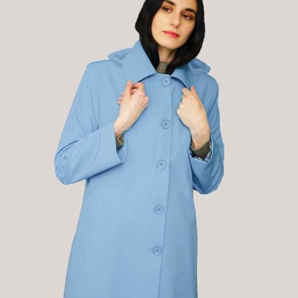 Lorne Mitchell Jackets & Blazers - Lorne Mitchell Ladies 🌼🌱 Raincoat